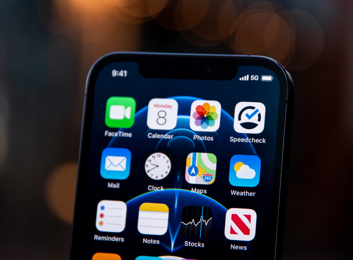 陇西苹果手机维修分享为什么 iPhone 12 在冬季会自动关机 