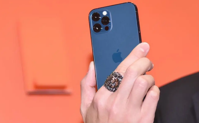 陇西苹果手机维修分享iPhone12系列重启方法教程 